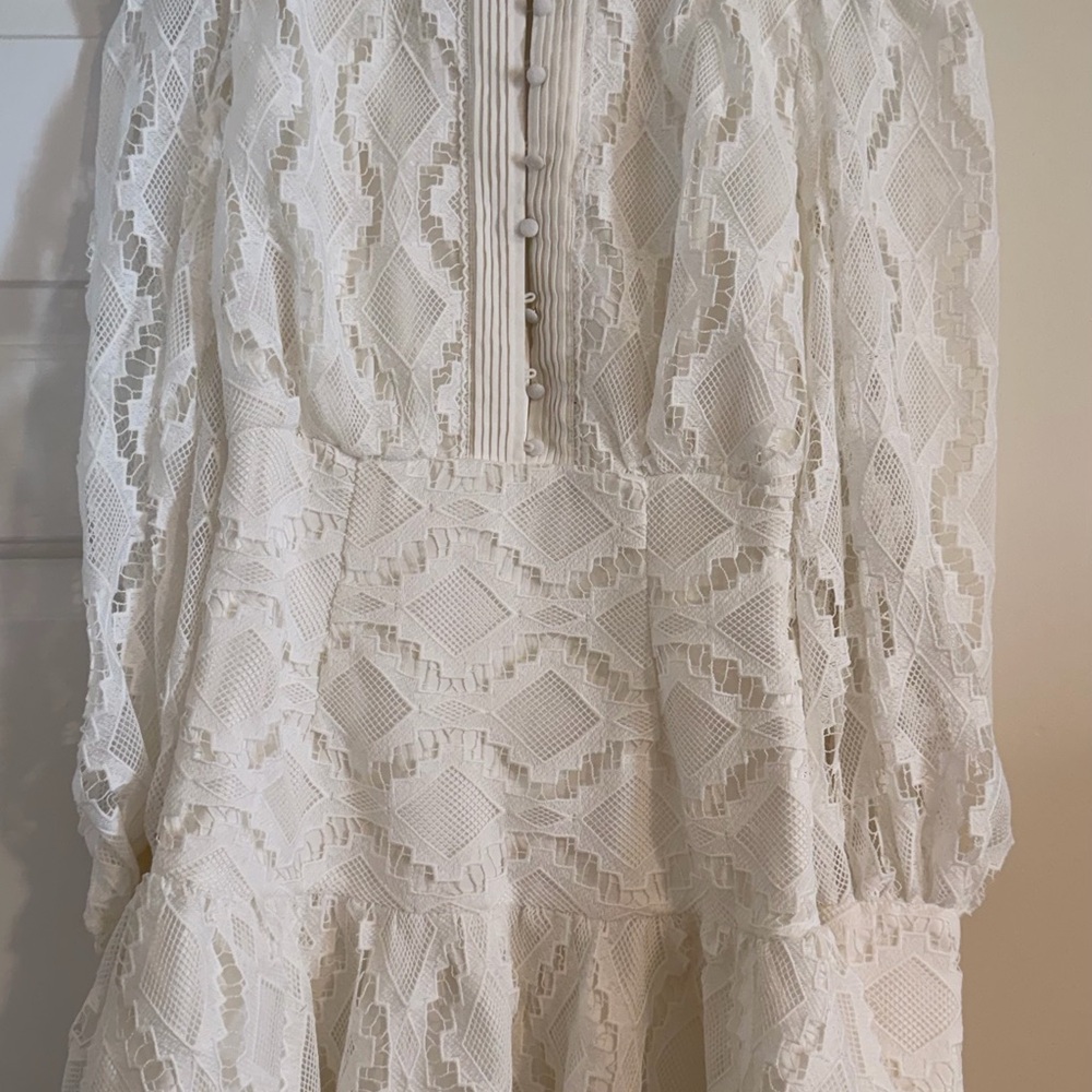 Elegant White Lace Dress - Picture 2 of 2